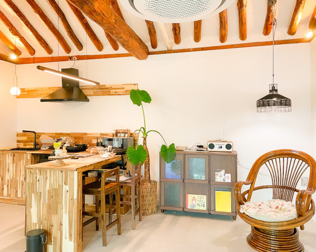 76045_accommodation_banner_image