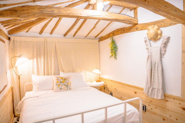 444_accommodation_banner_image